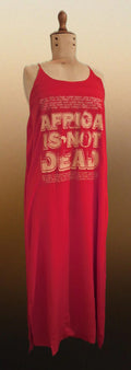 Robe « Africa Is Not Dead » — Rouge Flamboyant