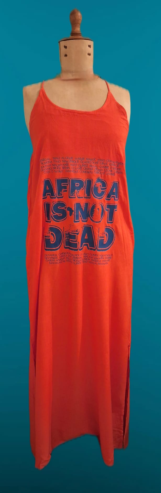 Robe « Africa Is Not Dead » — Corail